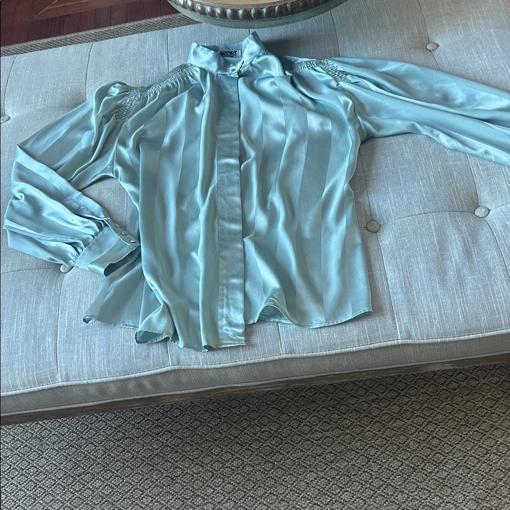 Regina Porter Vintage Mint Green Striped Satin LS Button Down Blouse Size 10